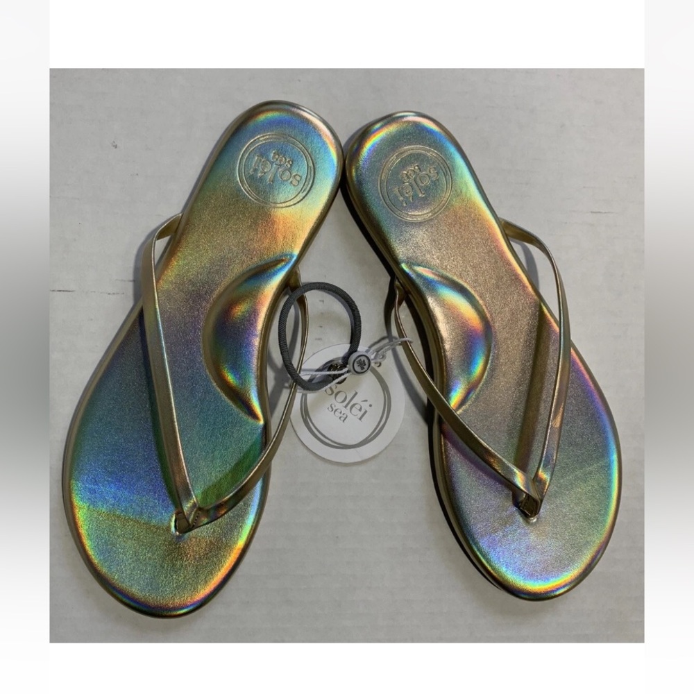 REVOLVE Solei Sea Sz 8 Metallic Gold Flat Sandals